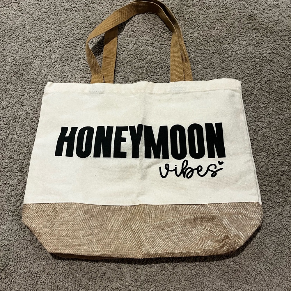 Honeymoon vibes beach bag